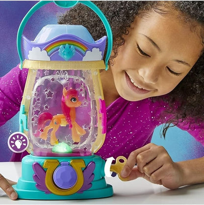 My Little Pony: A New Generation Movie Sparkle Reveal Lantern Sunny Starscout - Light Up Toy with 25 Pieces, Surprise Reveals for Kids